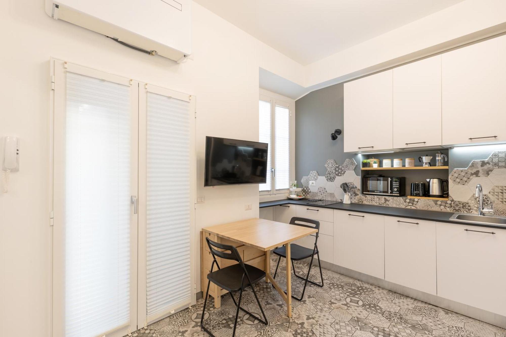Tiny & Tidy Studio In The Key Area Of Milan Bagian luar foto