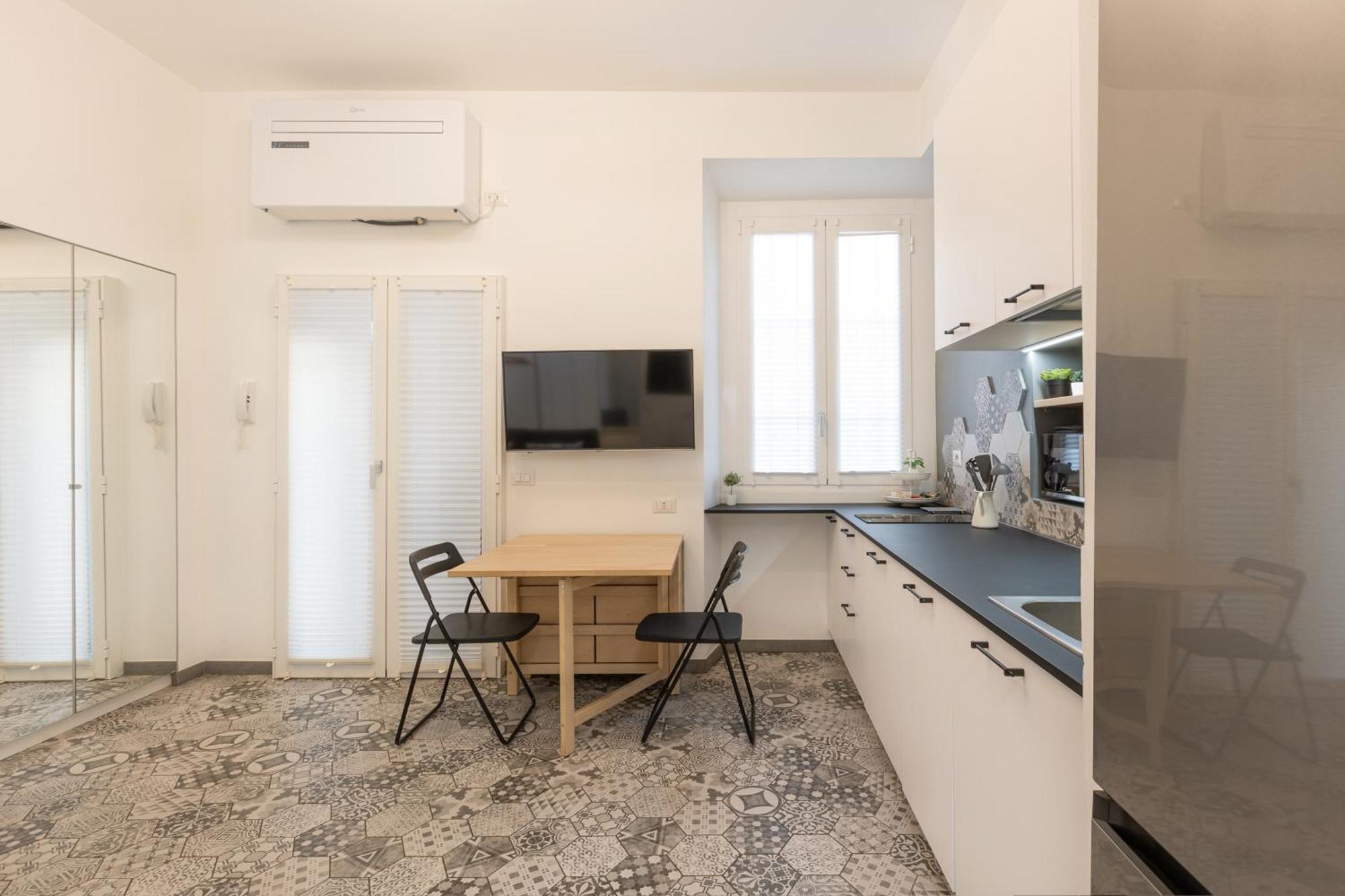 Tiny & Tidy Studio In The Key Area Of Milan Bagian luar foto
